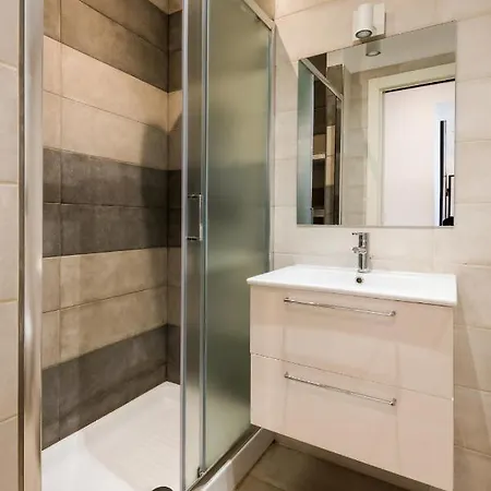 Expeditus Vatican Luxury Saint Peter's View